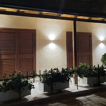 Pietro Guesthouse 3 Tirana Exterior foto